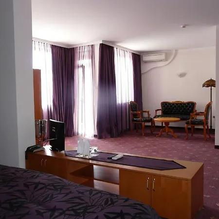 Incognito Hotel 3*