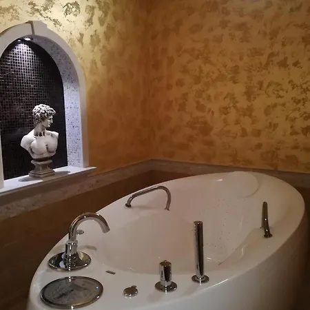 Incognito Hotel
