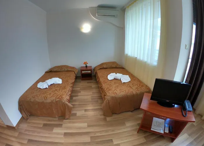 Incognito ホテル 3*